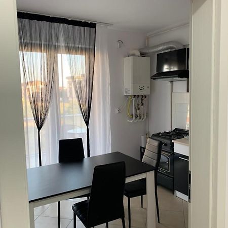 Luxury Studio Bukurešť Exteriér fotografie
